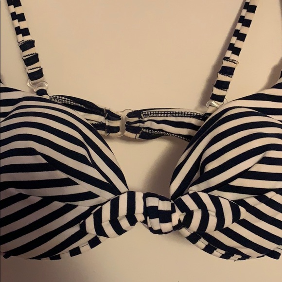 Bathing suit - Picture 3 of 6